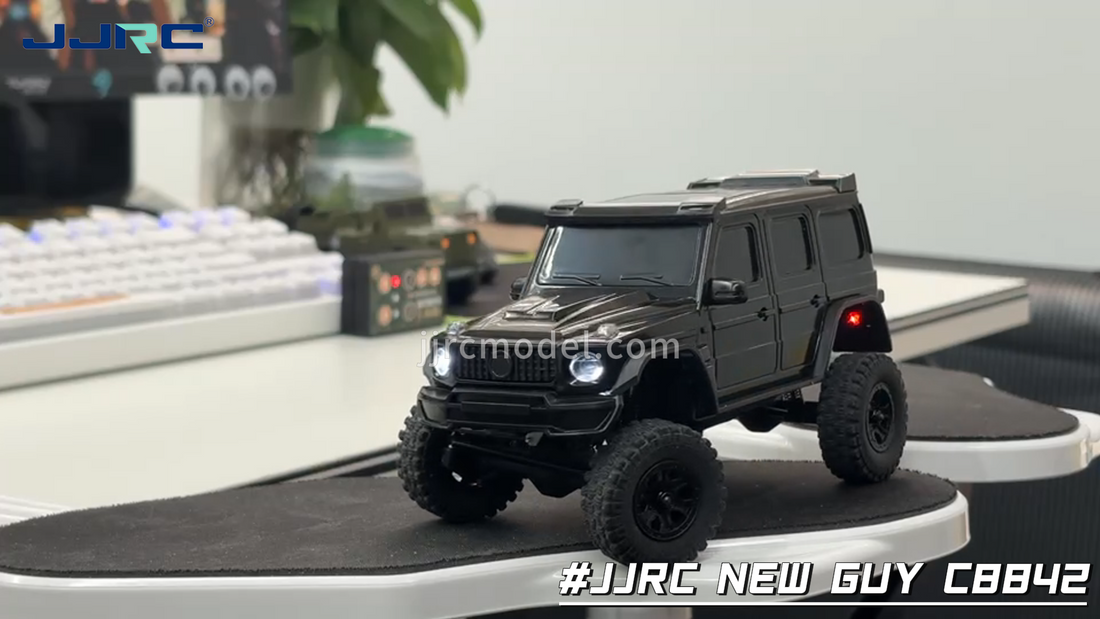 JJRC C8842 RC Rock Crawler – Realistic Style Climbing Truck Conquers the Desktop Cliff